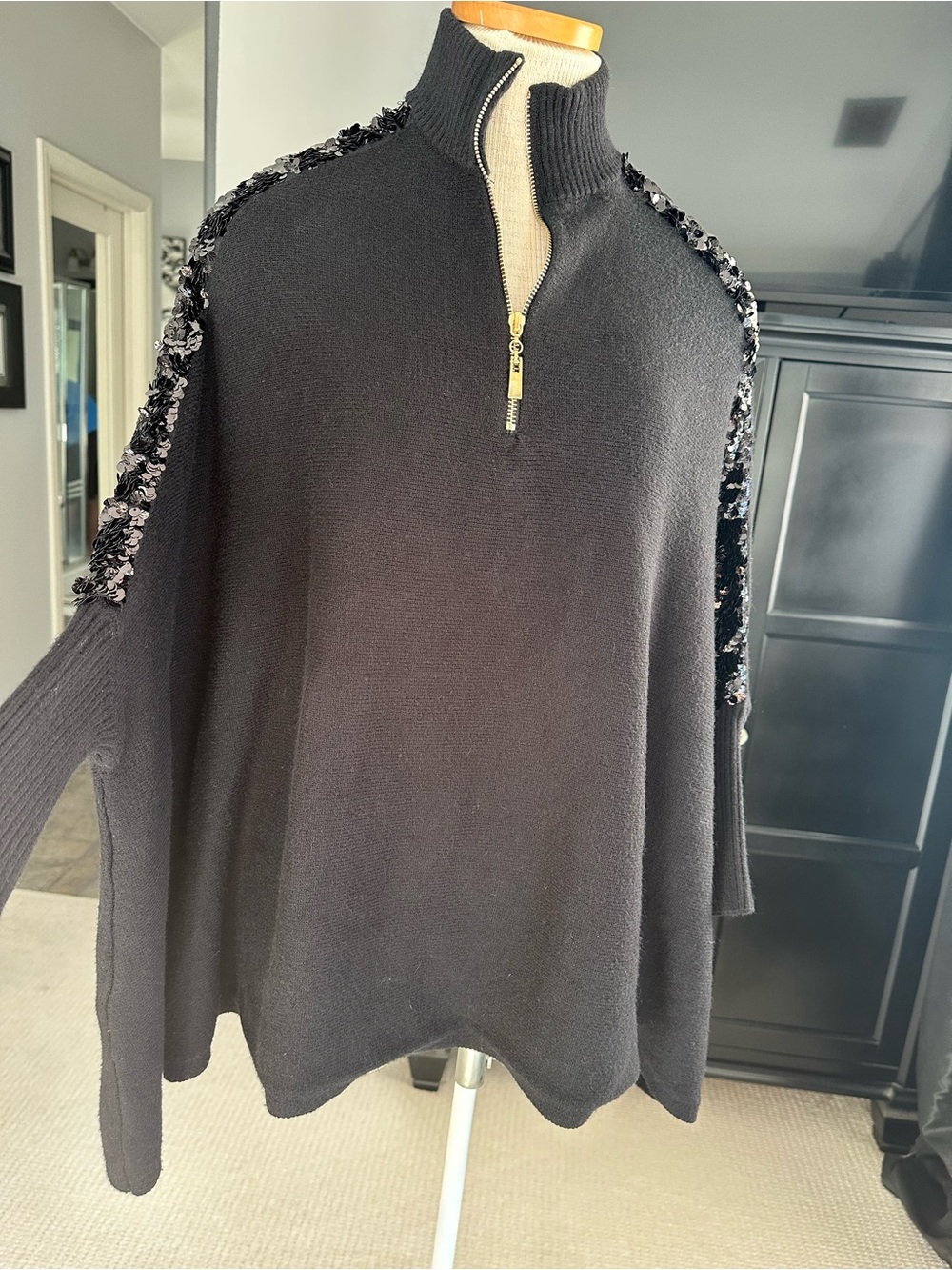 Exquisse’s Paris Black Sequin-Trim Half-Zip Sweater, OSFA - Picture 10 of 17